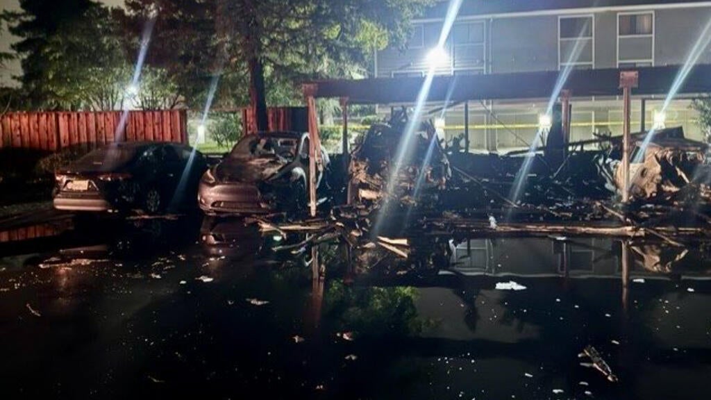 Overnight fire at San Jose housing complex damages more than 20 vehicles, carport — CBS Bay Area (KPIX), Beaumont Community news